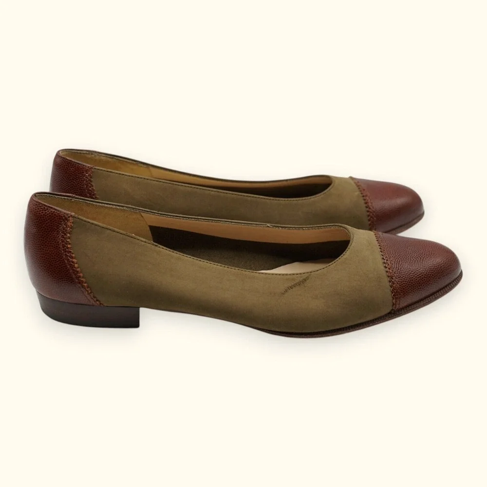 Salvatore Ferragamo Women's‎ Shoes Suede Block Heel Cap Toe Heels Size 7.5B